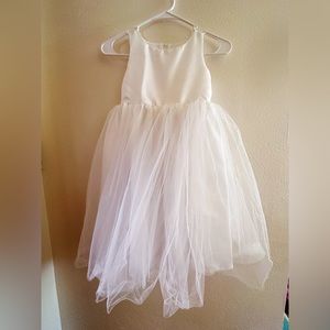 White flower girl dress Size 8